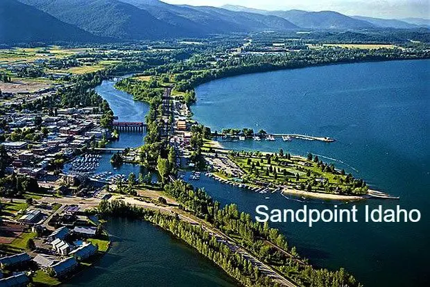 Aerial view of Sandpoint, Idaho lakeside town.