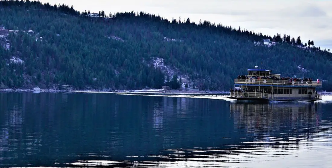 Scenic tour boat on calm lake